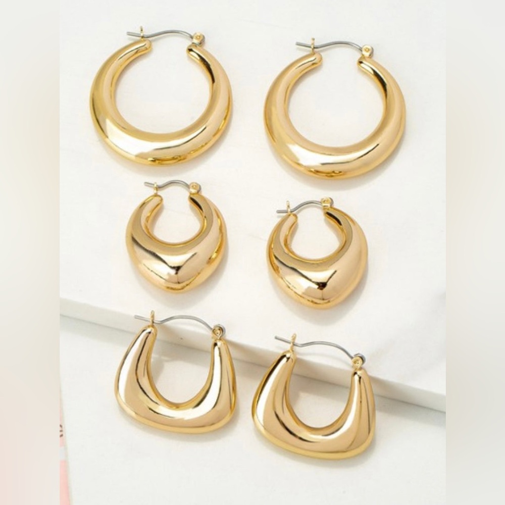 Elegant Gold Hoop Earrings Set